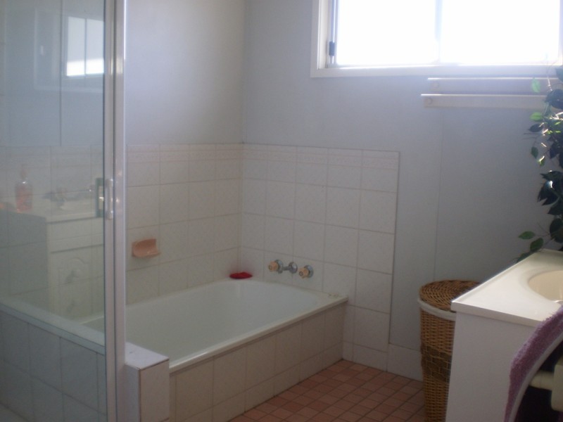 212 School Road, Kallangur QLD 4503