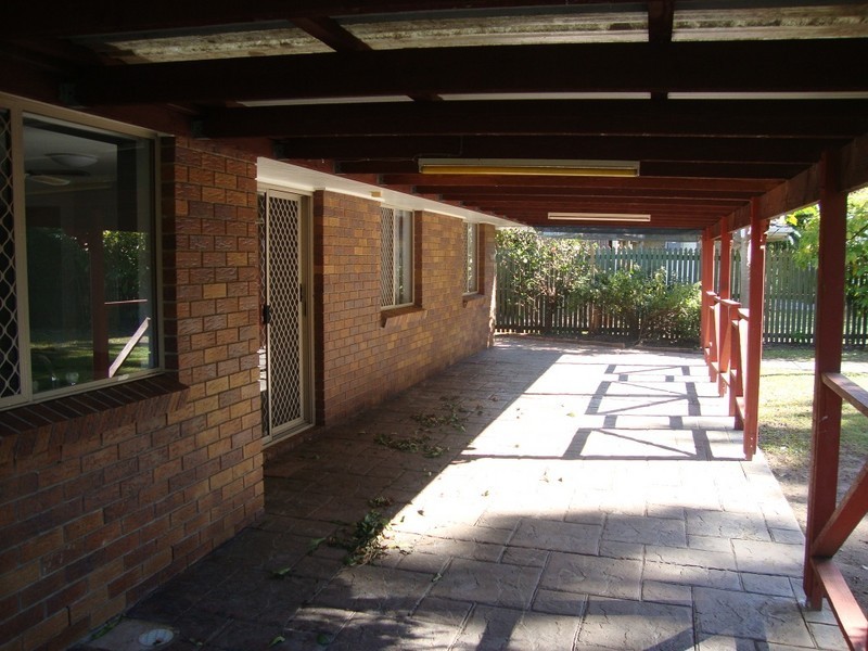 15 Parkside Drive, Kallangur QLD 4503