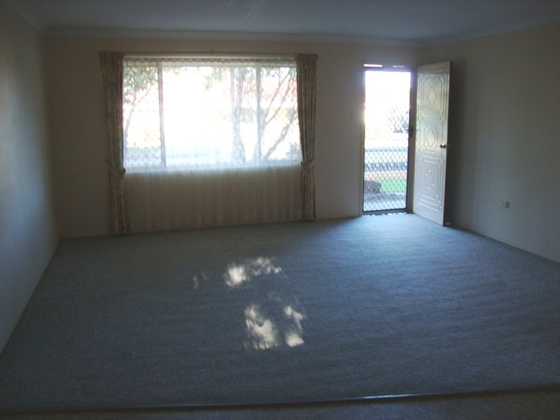 2/2 Gradi Street, Kallangur QLD 4503