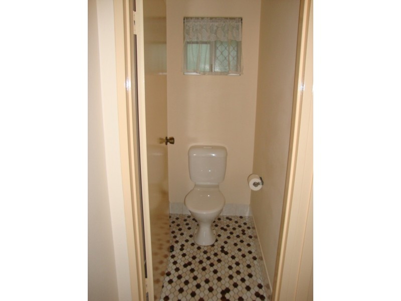 2/2 Gradi Street, Kallangur QLD 4503