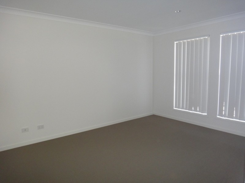 9 Fairywren Circuit, Dakabin QLD 4503