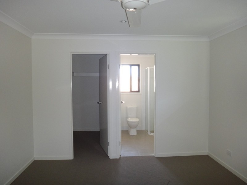 9 Fairywren Circuit, Dakabin QLD 4503