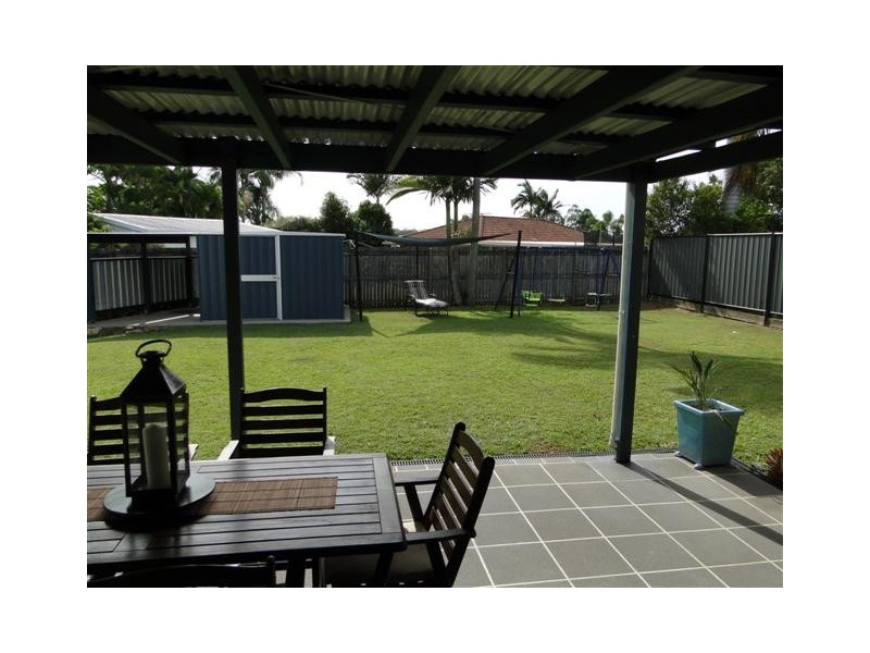 8 Claremont Drv, Murrumba Downs QLD 4503