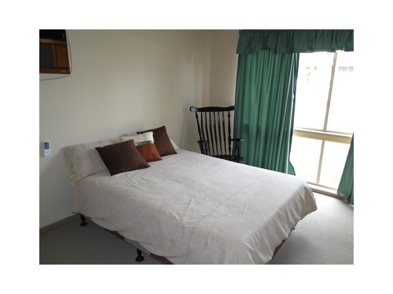 8 Claremont Drv, Murrumba Downs QLD 4503