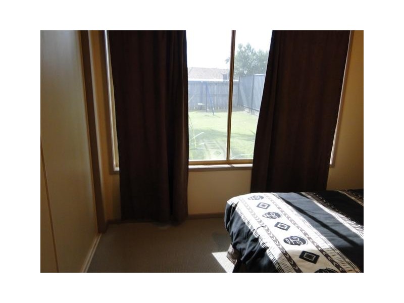 8 Claremont Drv, Murrumba Downs QLD 4503