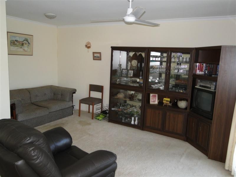 1 Carla Ct, Kallangur QLD 4503