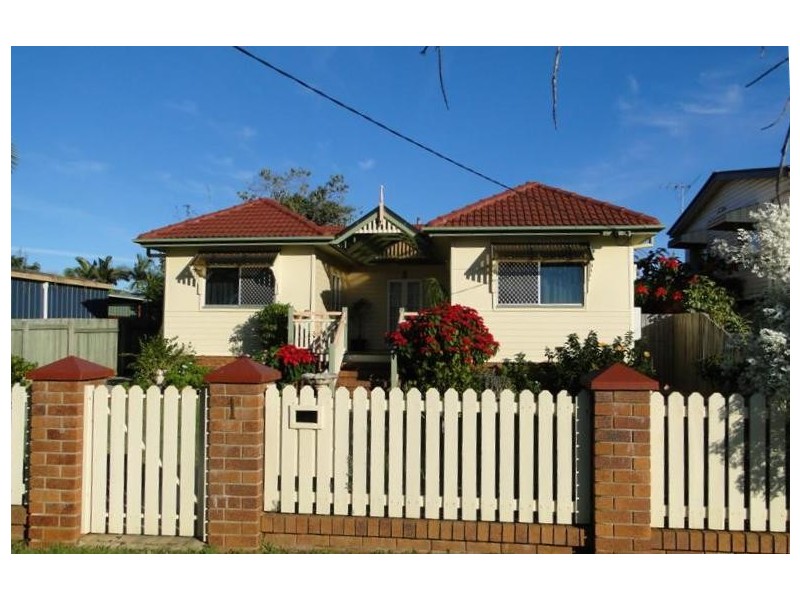 1 Andrew St, Kallangur QLD 4503