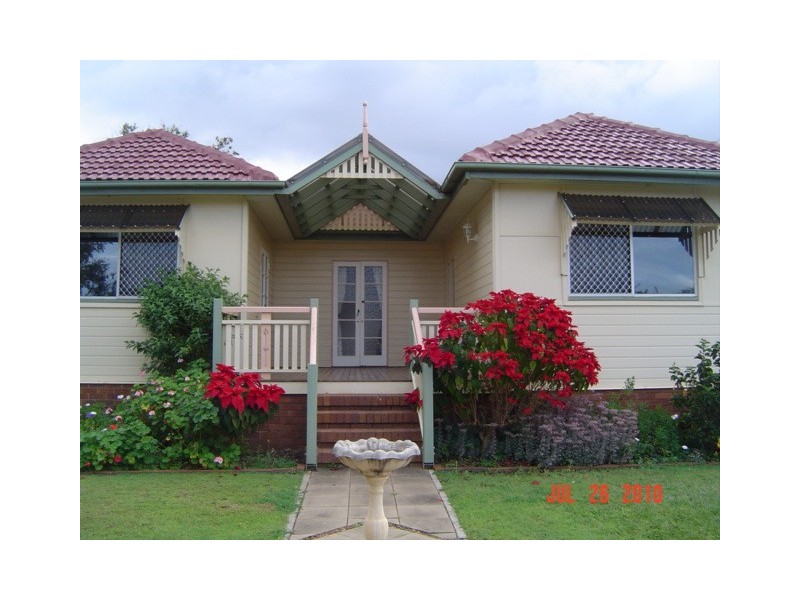 1 Andrew St, Kallangur QLD 4503