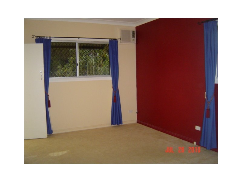 1 Andrew St, Kallangur QLD 4503