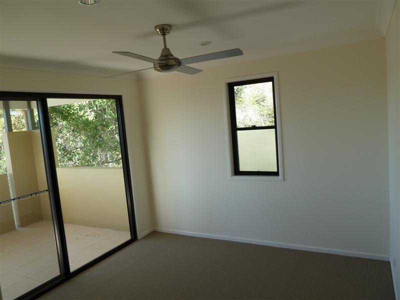 20 / 3 Swordgrass Ct, Kallangur QLD 4503