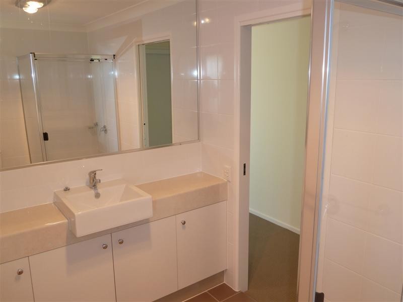 20 / 3 Swordgrass Ct, Kallangur QLD 4503