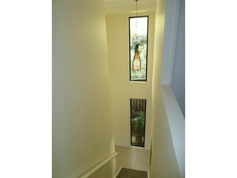 20 / 3 Swordgrass Ct, Kallangur QLD 4503