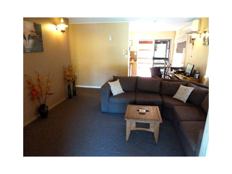 66 Wattle St, Kallangur QLD 4503