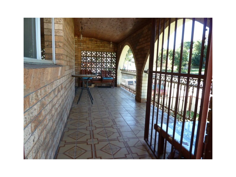 66 Wattle St, Kallangur QLD 4503