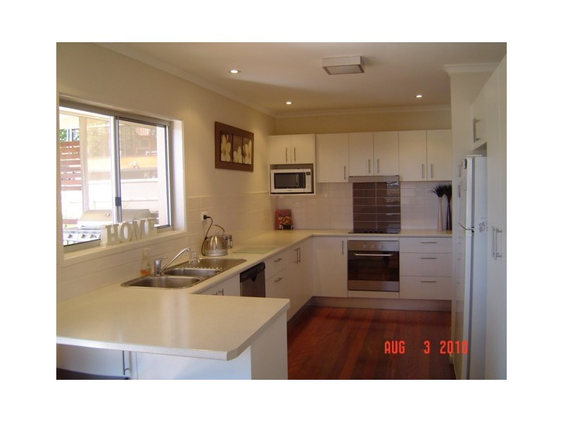 2 Weenah St, Bracken Ridge QLD 4017