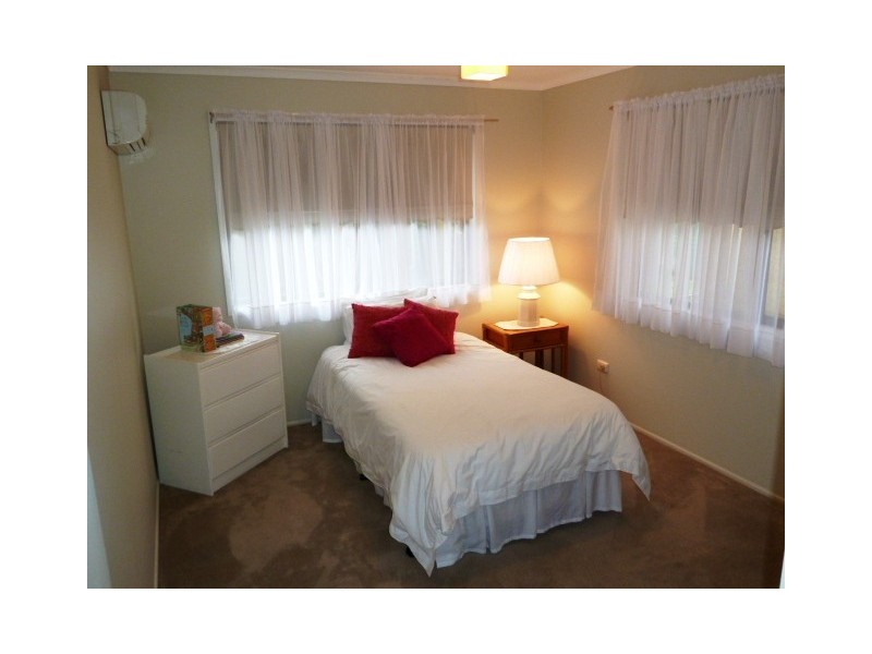 16 Olivia Drive, Kallangur QLD 4503