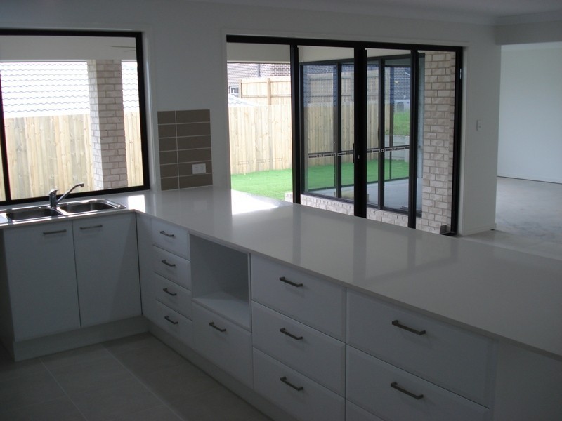 Warner QLD 4500