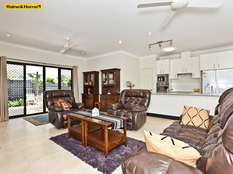 22 Waterway Crescent, Murrumba Downs QLD 4503