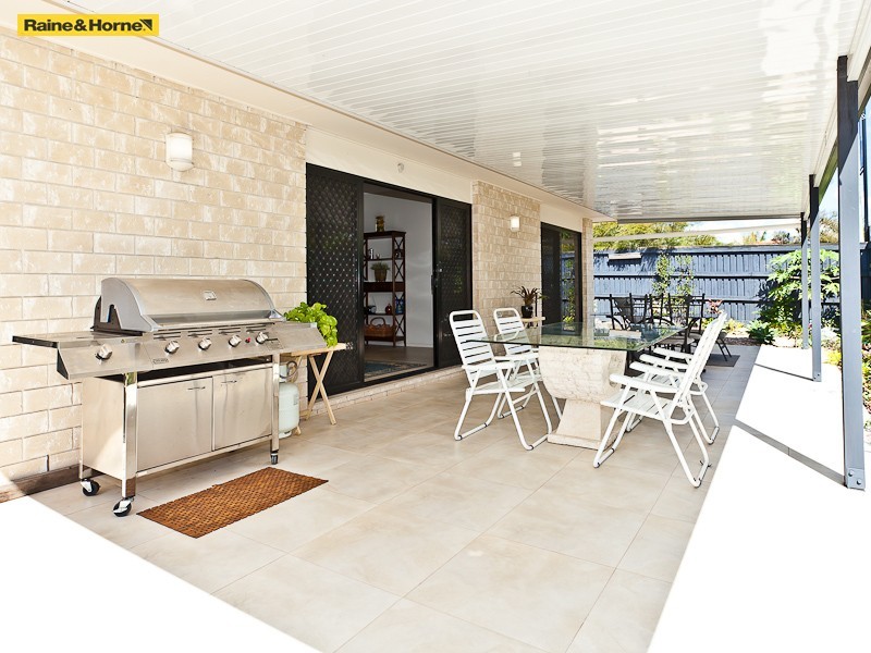 22 Waterway Crescent, Murrumba Downs QLD 4503
