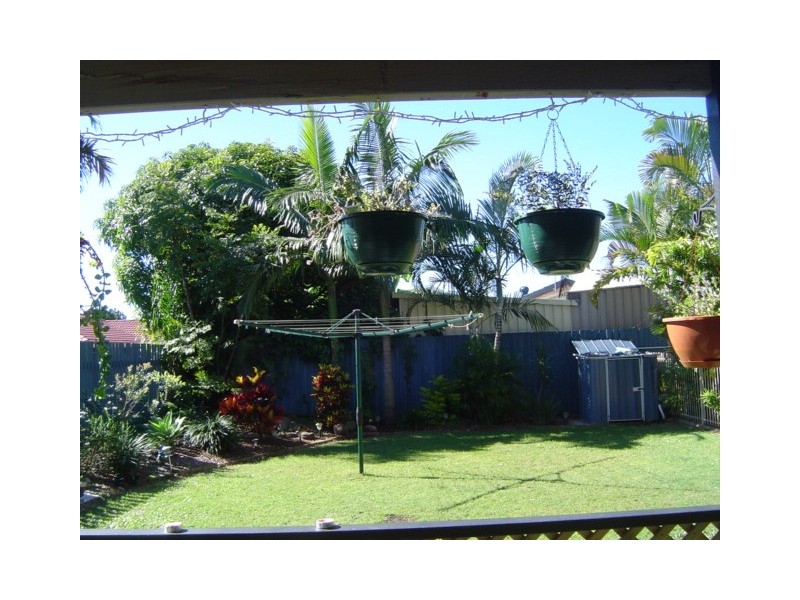 8 Maurice St, Kallangur QLD 4503