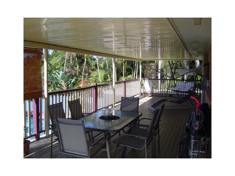 8 Maurice St, Kallangur QLD 4503