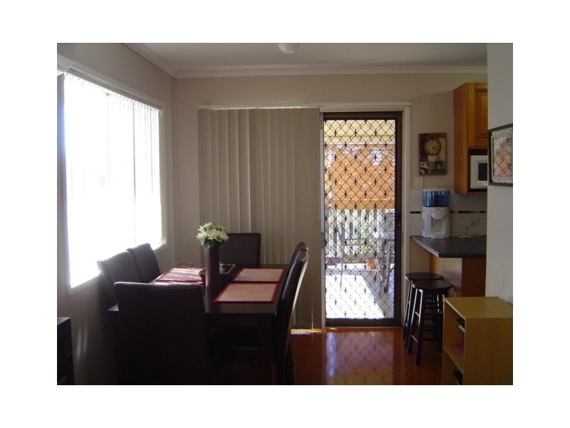 8 Maurice St, Kallangur QLD 4503