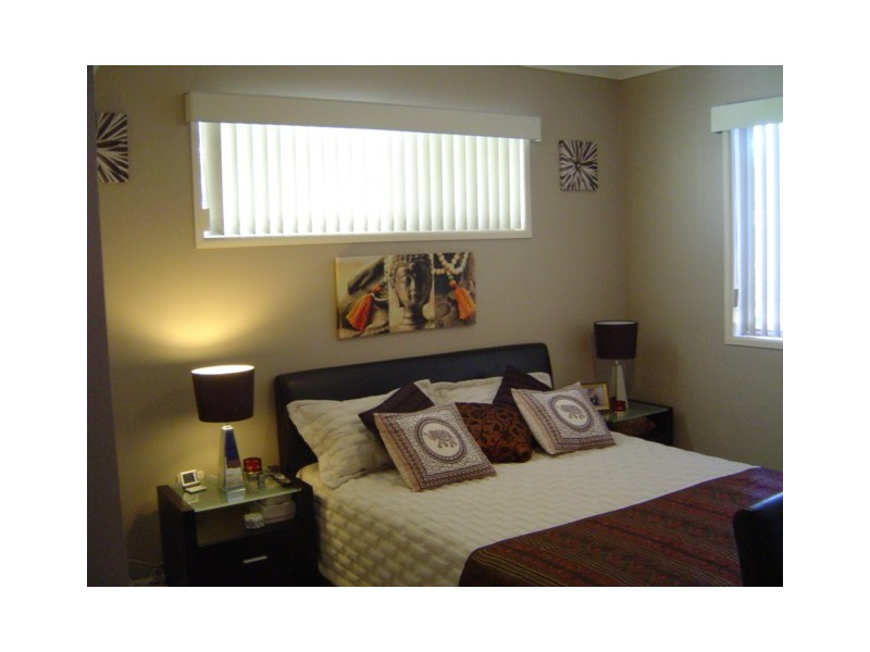 8 Maurice St, Kallangur QLD 4503