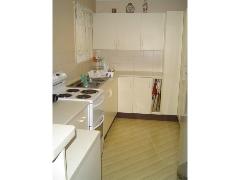 22 Lyndon St, Kallangur QLD 4503