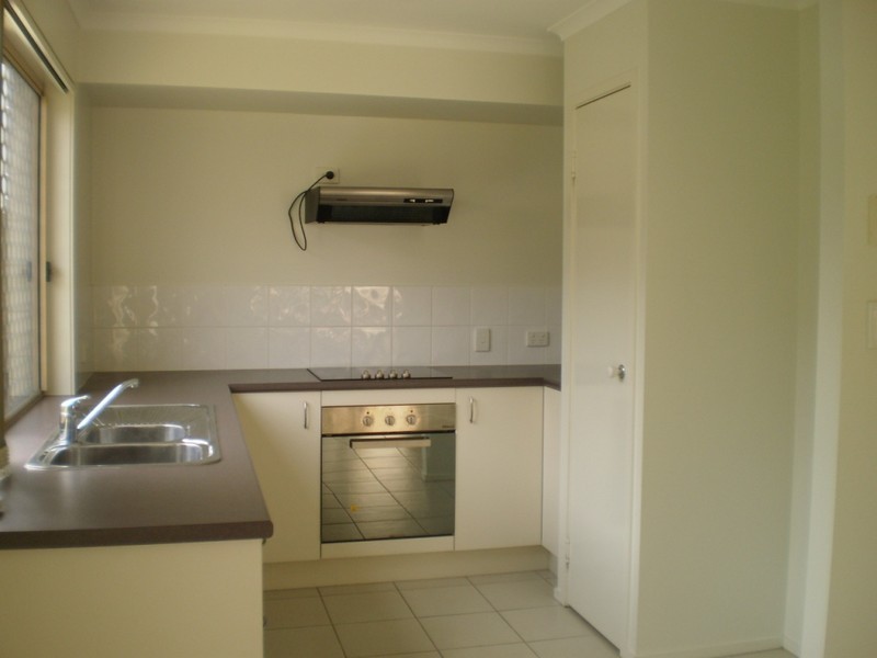 2/7 Peta Street, Kallangur QLD 4503