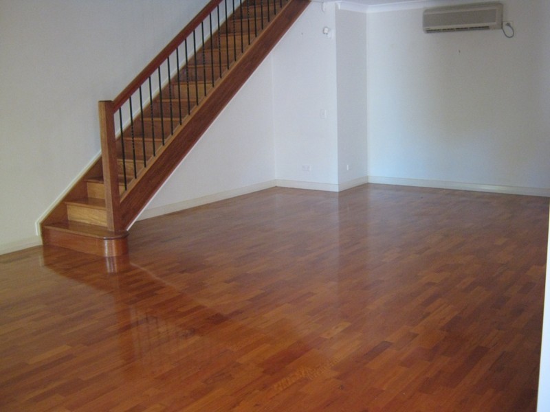 2/330 Cavendish Road, Coorparoo QLD 4151