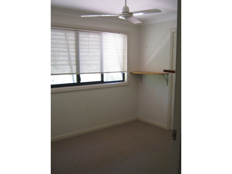 2/330 Cavendish Road, Coorparoo QLD 4151