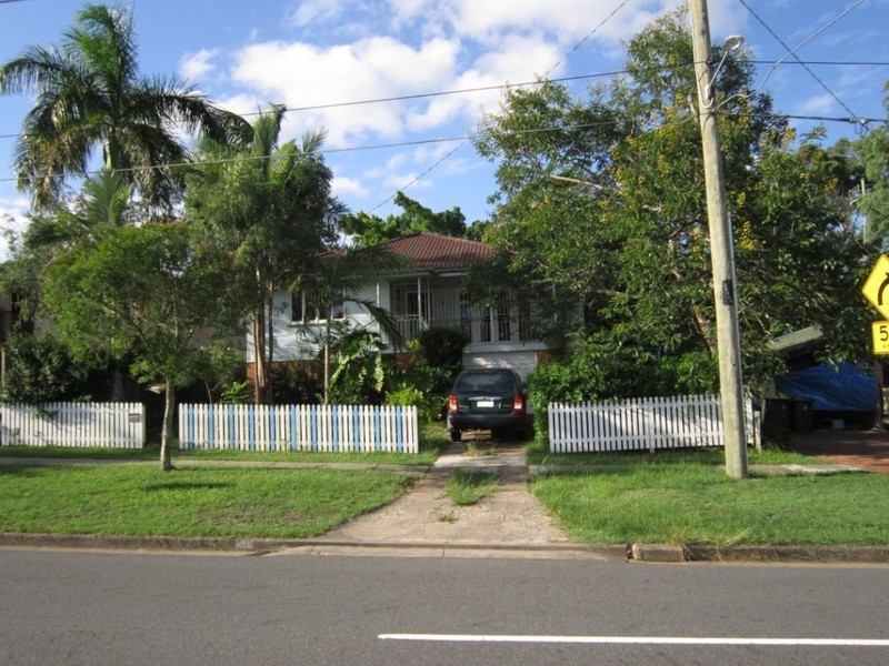 85 Wilgarning Street, Stafford Heights QLD 4053