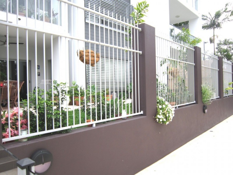 17 Marshall Lane, Kenmore QLD 4069