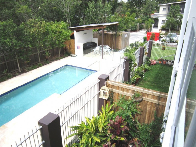 17 Marshall Lane, Kenmore QLD 4069