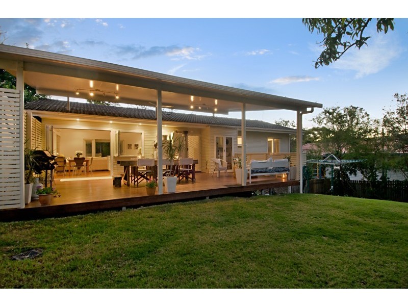 17 Moonmera Street, The Gap QLD 4061