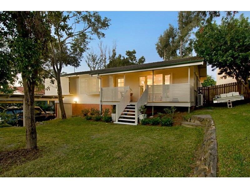 17 Moonmera Street, The Gap QLD 4061