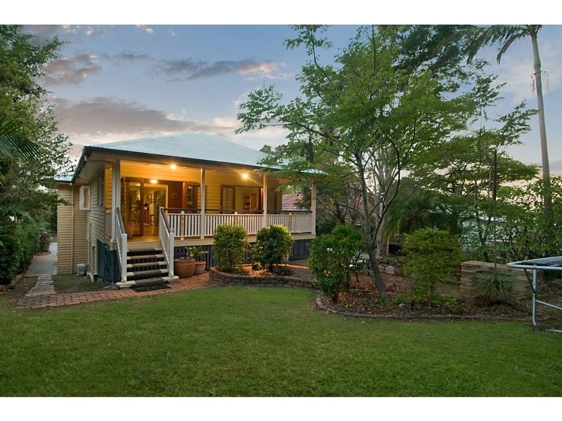 10 Farrell Street, Ashgrove QLD 4060