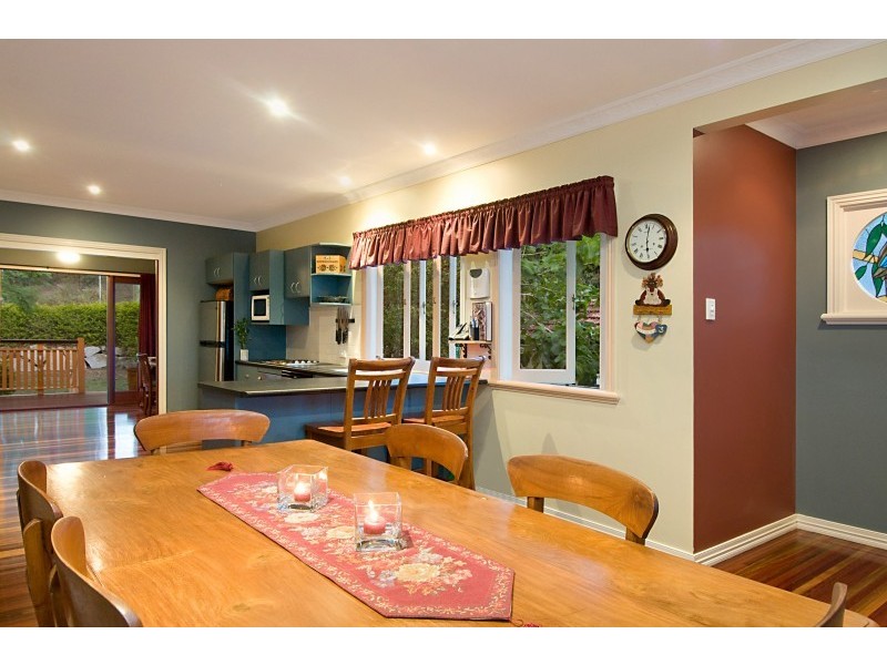 10 Farrell Street, Ashgrove QLD 4060