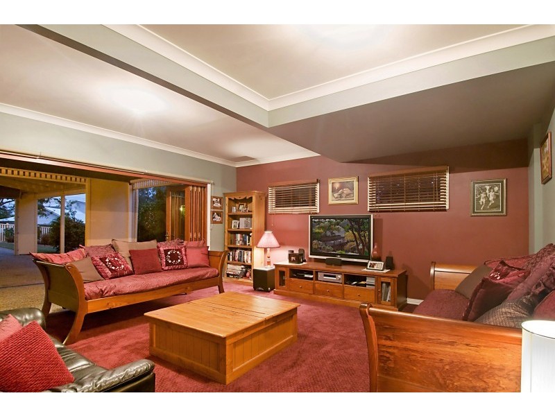 10 Farrell Street, Ashgrove QLD 4060