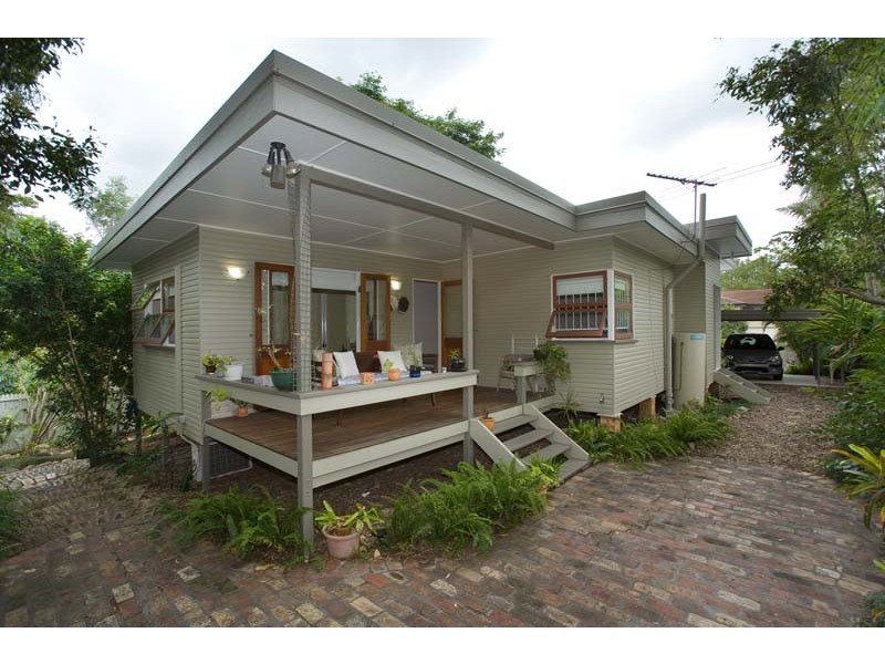 20  Grenoble Street, The Gap QLD 4061