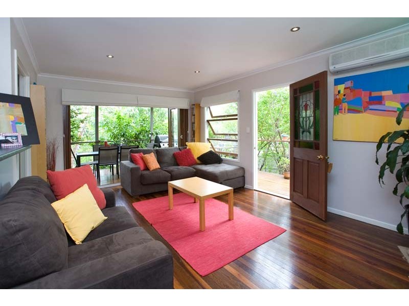 20  Grenoble Street, The Gap QLD 4061