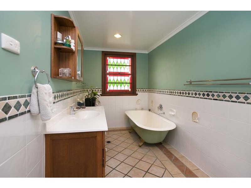 20  Grenoble Street, The Gap QLD 4061