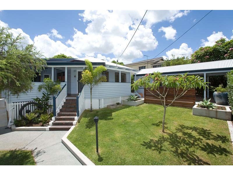 8 Gavan Street, Ashgrove QLD 4060