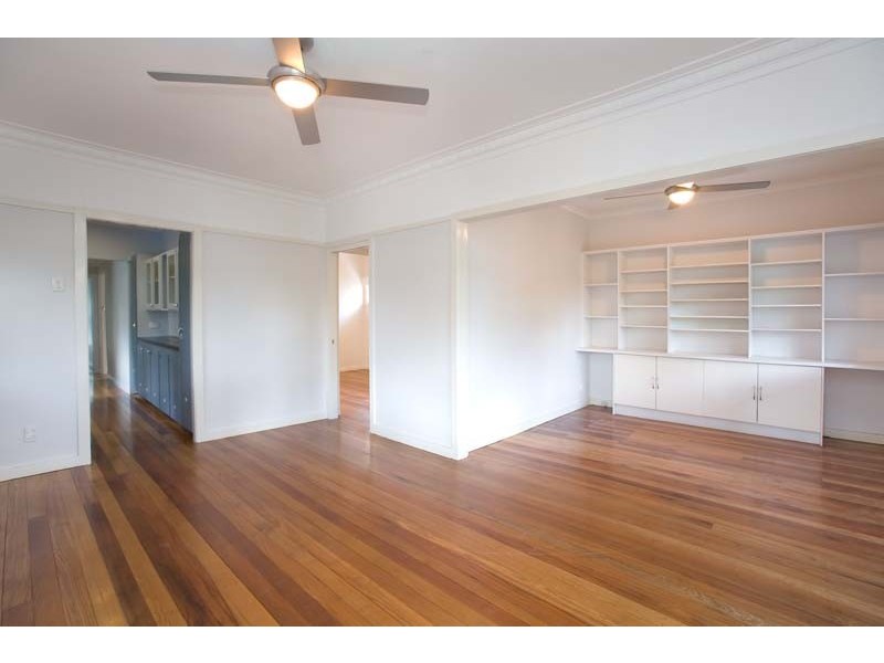 8 Gavan Street, Ashgrove QLD 4060