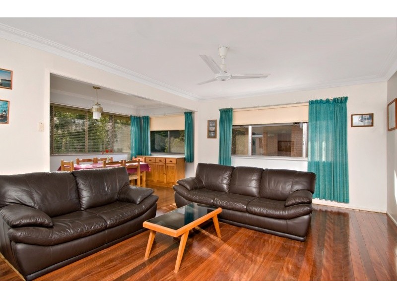 9 Paraka Street, The Gap QLD 4061