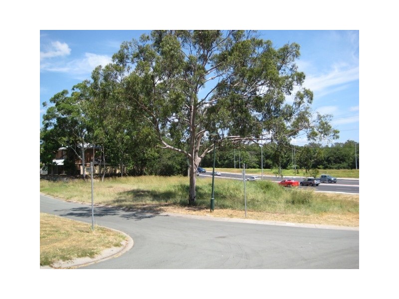 5 Margaret Court, Kenmore QLD 4069