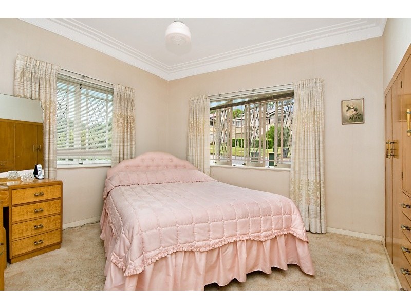 99 Oleander Drive, Ashgrove QLD 4060