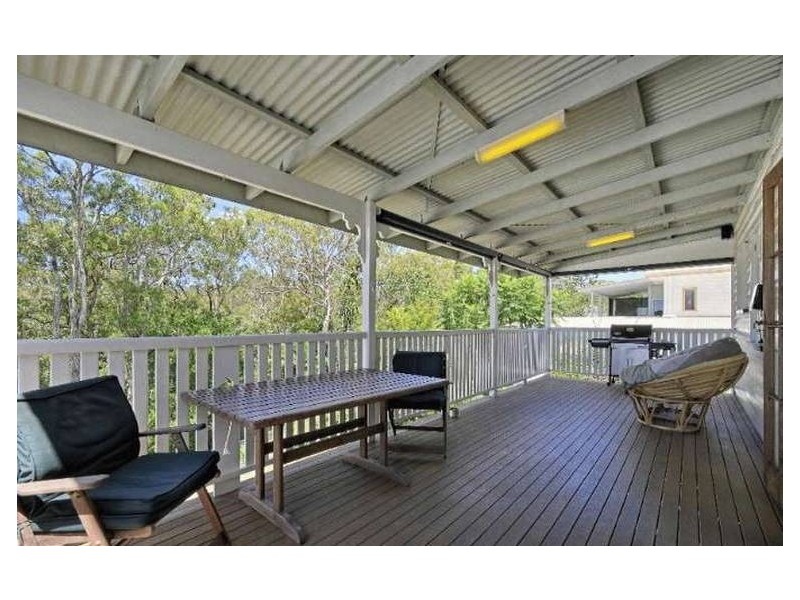 75 Sixth Avenue, Bardon QLD 4065