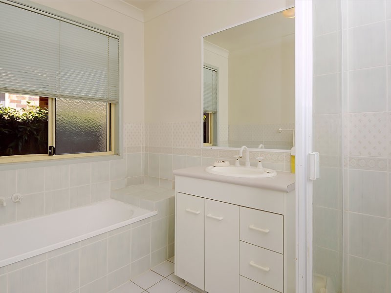 6 Cedar Place, The Gap QLD 4061