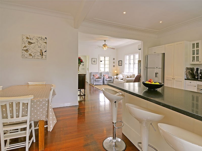 8 Garden Grove, Ashgrove QLD 4060